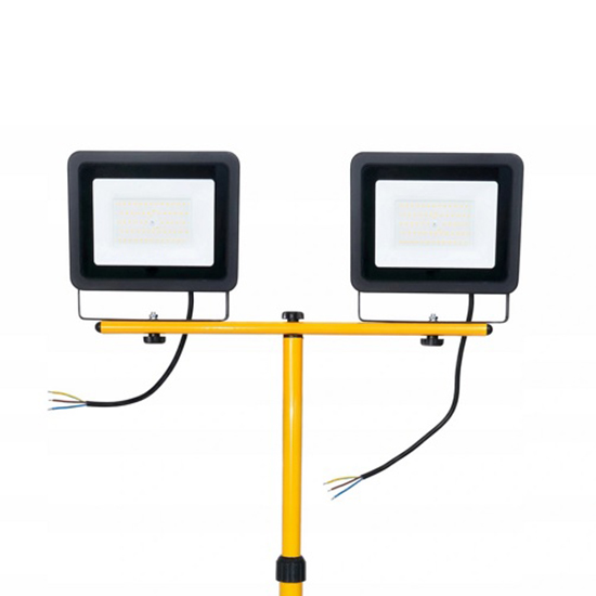 Купить Светодиодный прожектор на штативе IS-40W, IP65 в Минске!